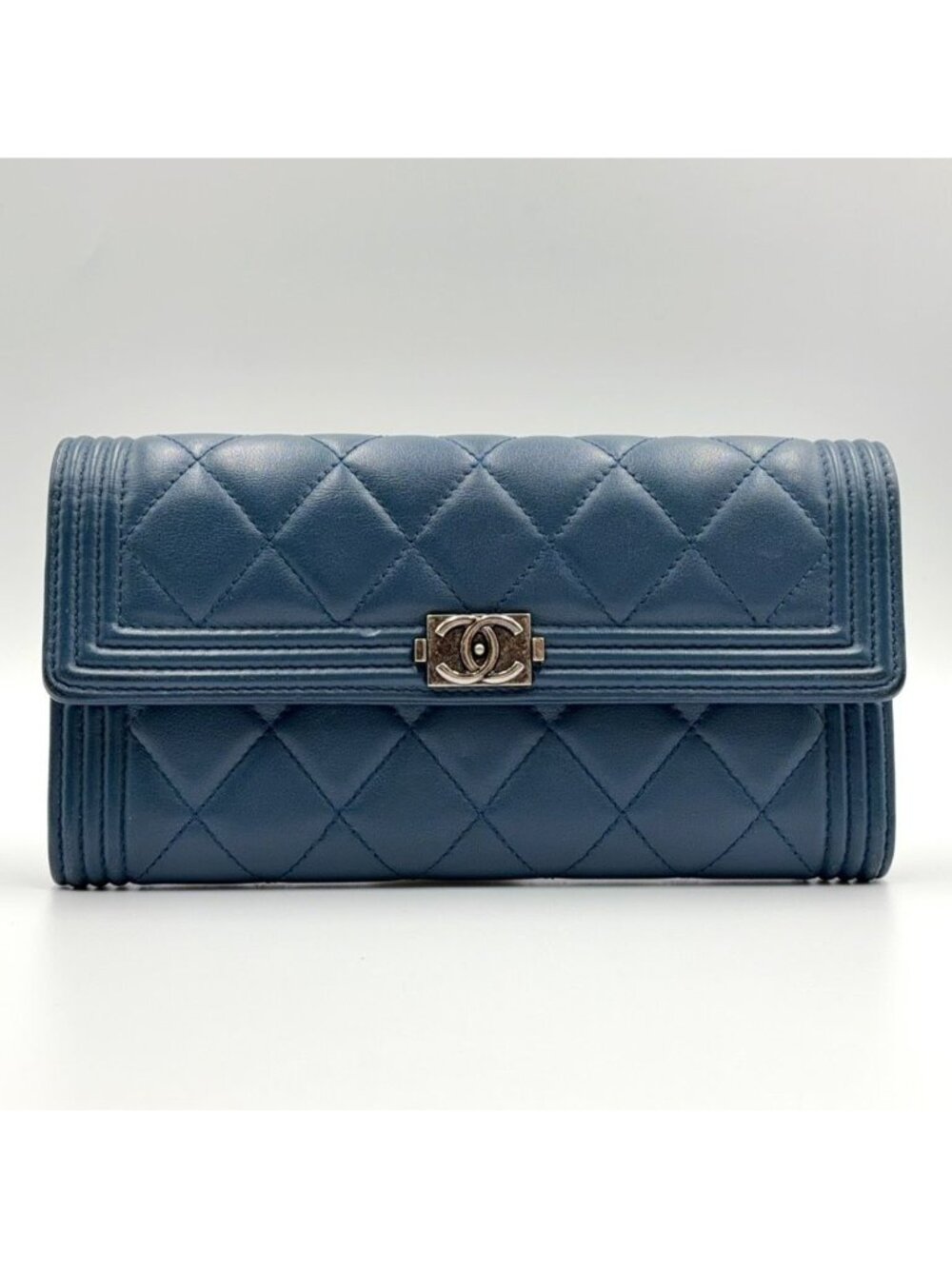 Chanel Boy Quilted Lambskin Navy Bifold Wallet Silver